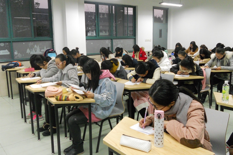 2016-11-28 知识竞赛 徐仲寅9.jpg 2016-11-28 知识竞赛 徐仲寅9.jpg